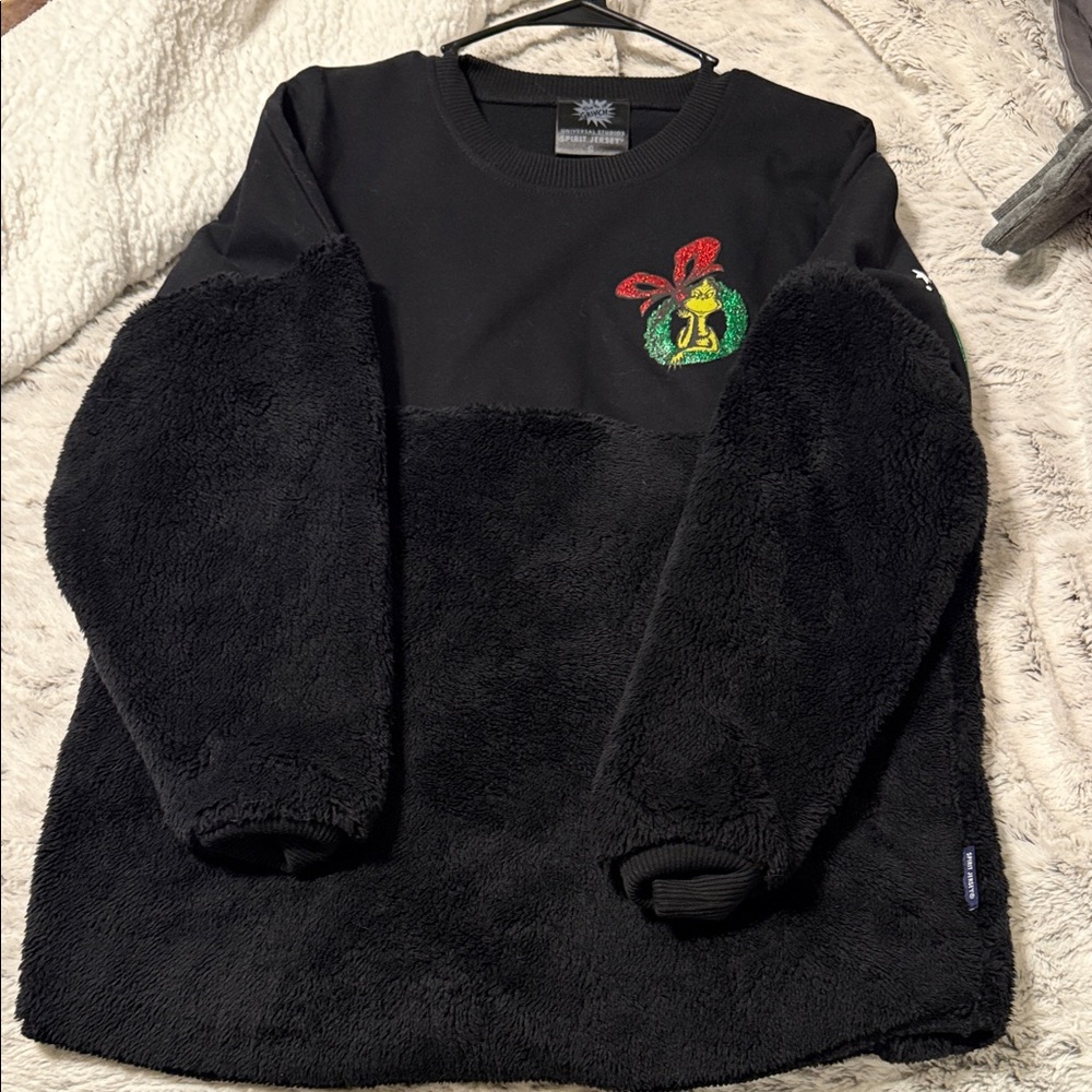 Black Fleece Grinch Spirit Jersey with Festive Embroidery